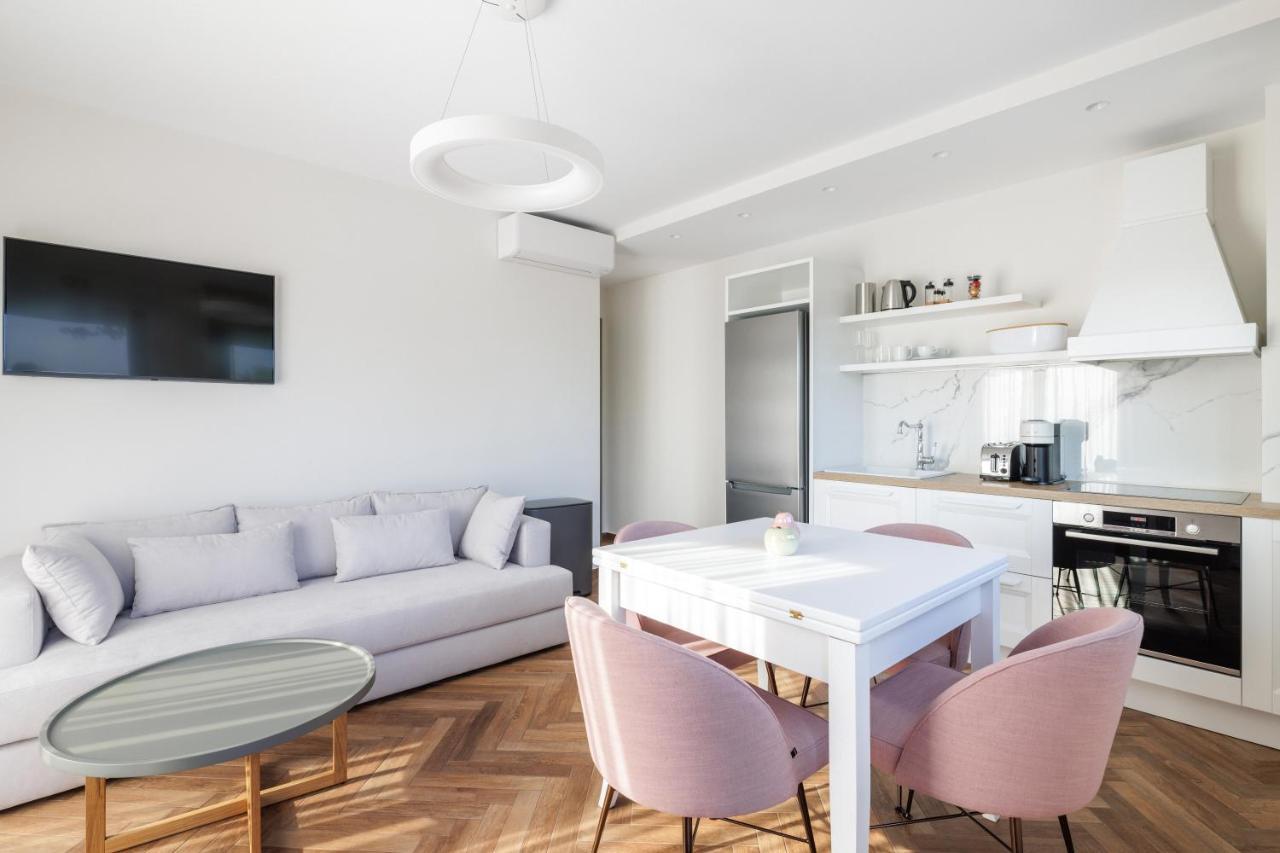 Helia All Seasons Apartments Астрис Екстериор снимка