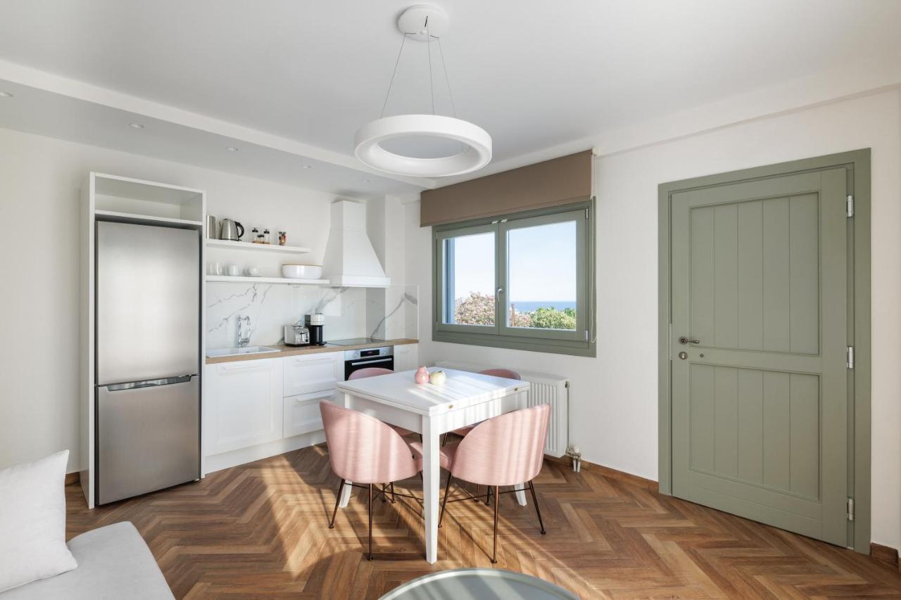 Helia All Seasons Apartments Астрис Екстериор снимка